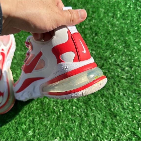 Nike Air Max 270 React SE White / Track Red Barely Rose - Picture 15 of 16